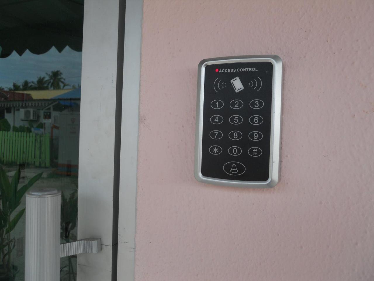 Rainbow Lodge Mix Dormitory Pantai Cenang  Exterior photo