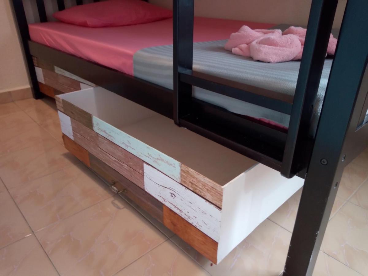 Rainbow Lodge Mix Dormitory Pantai Cenang  Exterior photo
