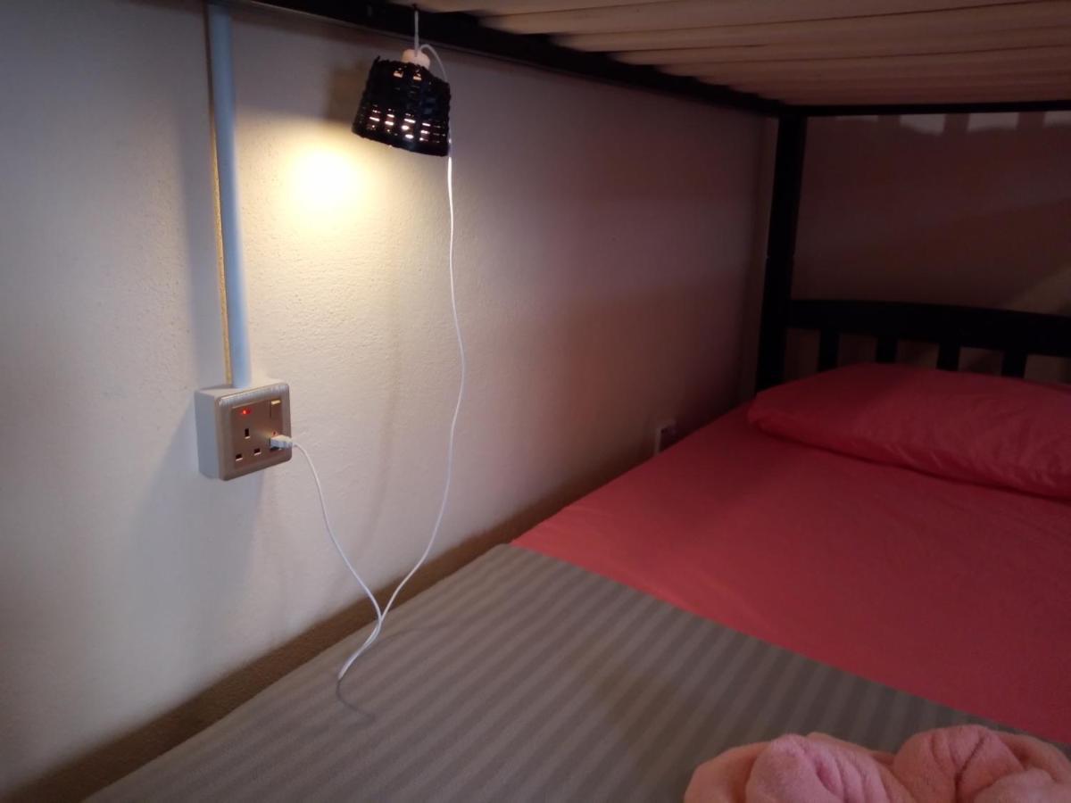 Rainbow Lodge Mix Dormitory Pantai Cenang  Exterior photo